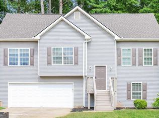 154 Mineral Springs Ln, Newnan, GA 30263