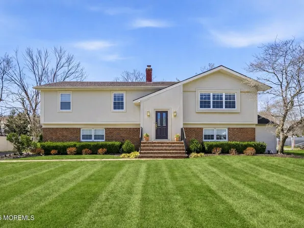 9 Darien Drive, West Long Branch, NJ 07764