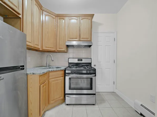 165 Hopkins Avenue image 1 of 5