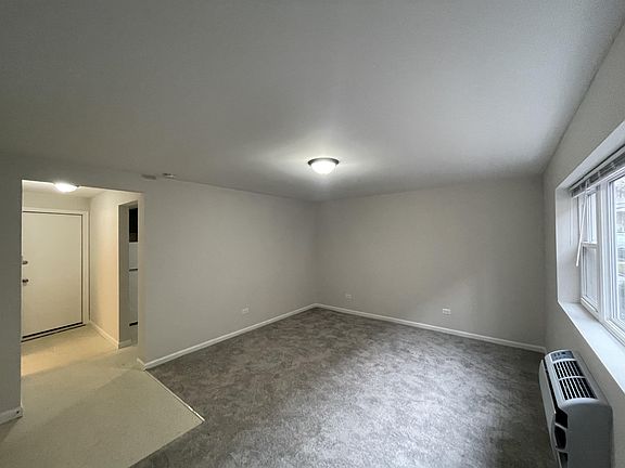 4th image of 3129 48th Ct #1W