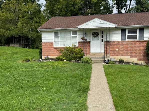 737 Donald Dr, Emmaus, PA 18049