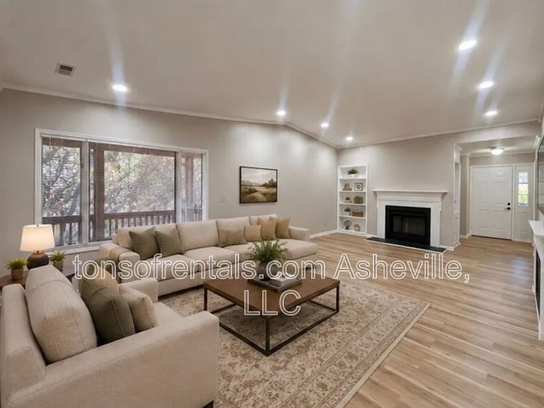 115 Bent Tree Dr #4 — Photo 4