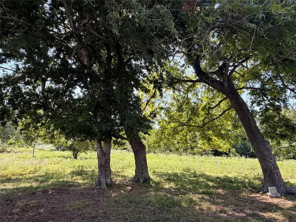 17353 County Road 323, Navasota, TX 77868