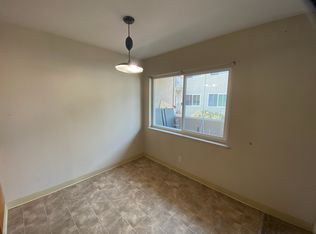 1364 Laurel St APT 5, San Carlos, CA 94070