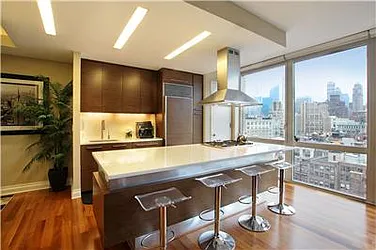 Rented by ER (DO NOT USE)