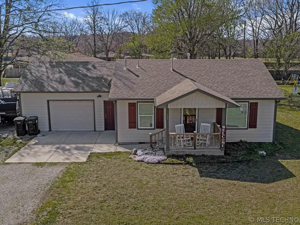 125 Pecan St, Oologah, OK 74053