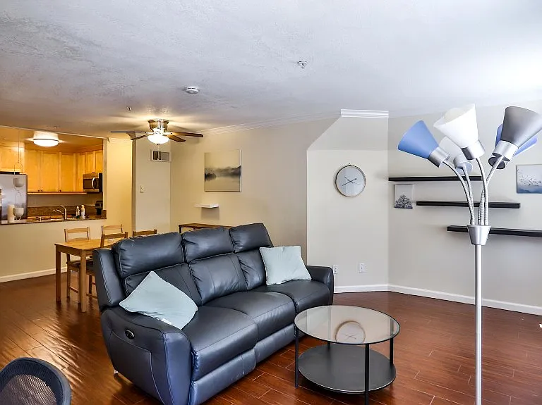 8889 Caminito Plaza Centro #7128 — Photo 7