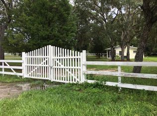 5790 W Grover Cleveland Blvd, Homosassa, FL 34446