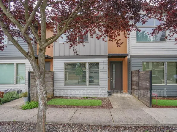 137 N 44th Pl, Ridgefield, WA 98642