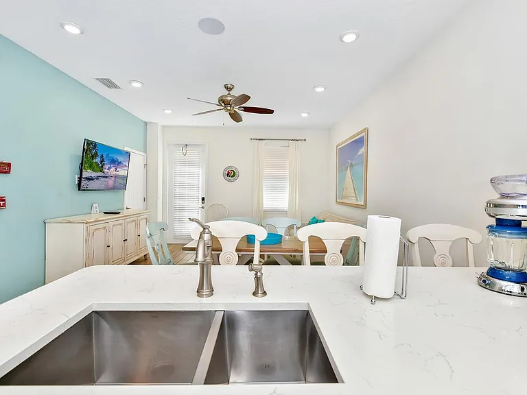 8024 Flip Flop Way — Photo 10