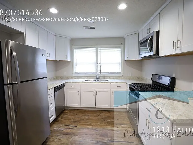 1213 Haltom St — Photo 3
