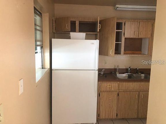 3rd image of 4219 Lake Richmond Dr