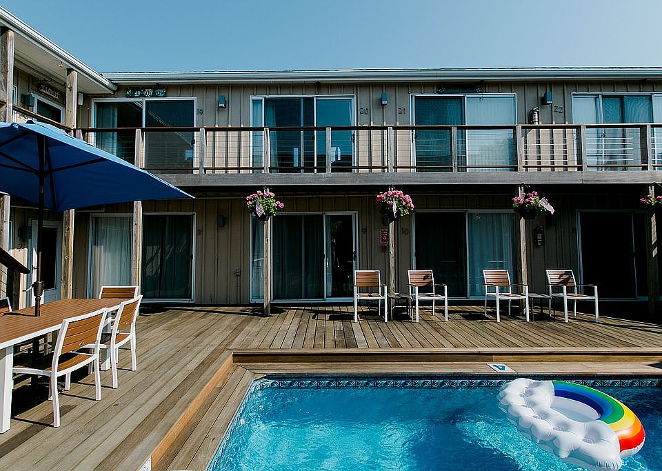 the shared deck / pool.