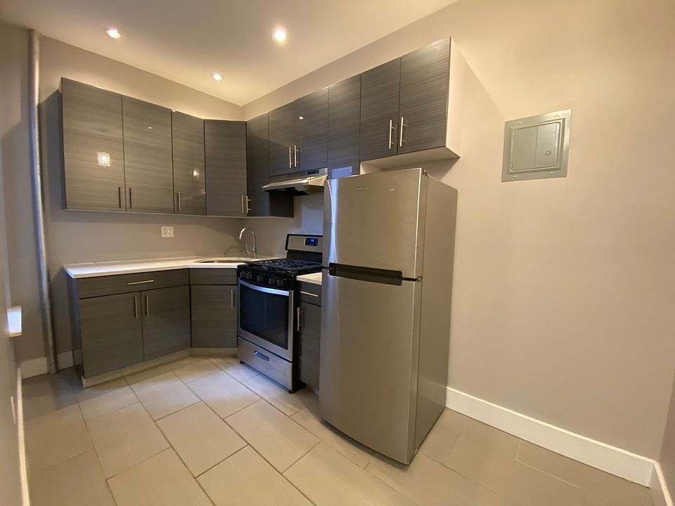 1st image of 815 Park Pl APT 3B