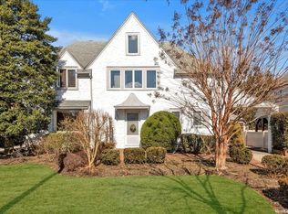 299 Princeton Rd, Rockville Centre, NY 11570