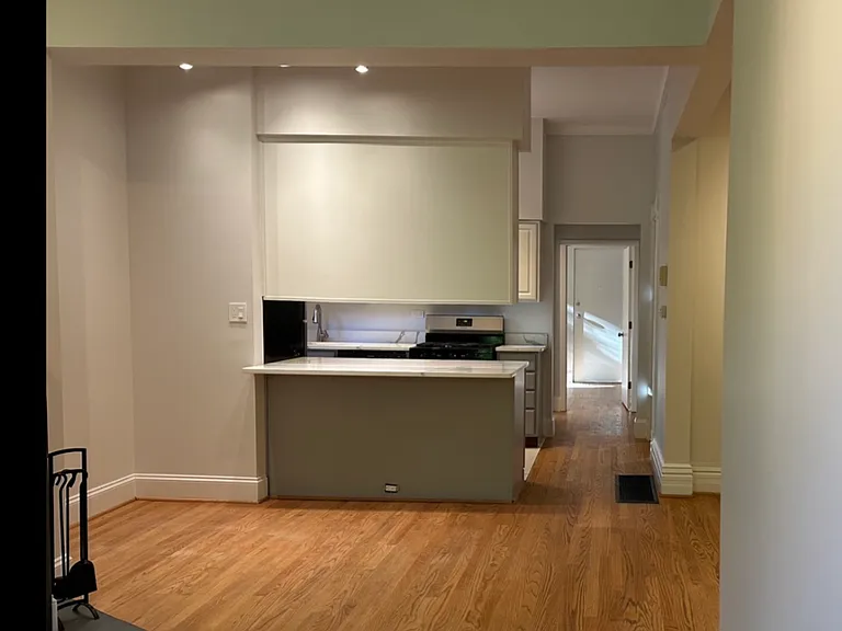208 W Willow St #1 — Photo 30