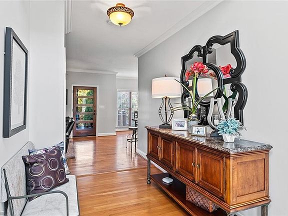 3rd image of 1409 Wisteria Ct