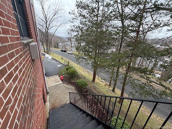 4th image of 55 Fieldstone Drive #41