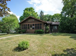 220 Augusta Ave, Dekalb, IL 60115