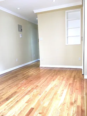 Rented by Meraki Realty LLC | media 8