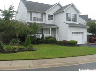 83 Dolphin Cir E, Bayville, NJ 08721