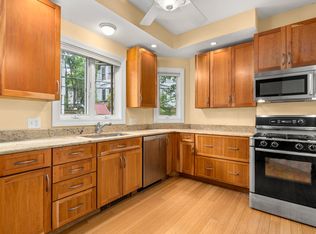 686 Washington St #2, Brookline, MA 02446