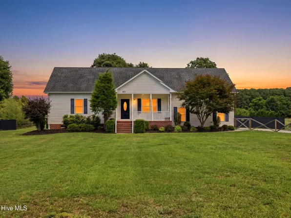 613 Knotts Island Road, Knotts Island, NC 27950