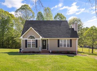 6902 Still Hope Ln, Liberty, NC 27298