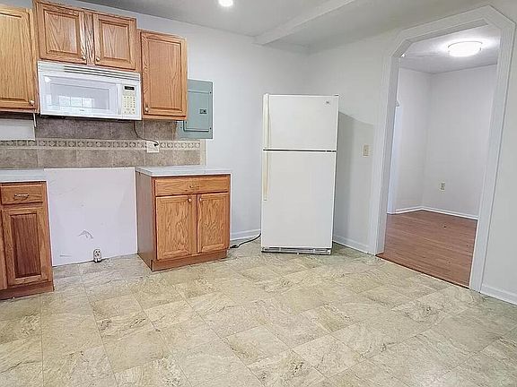 5th image of 4736 Northwood Dr NW