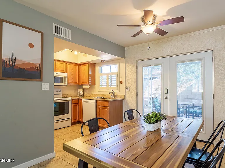 8357 E Thomas Rd — Photo 4