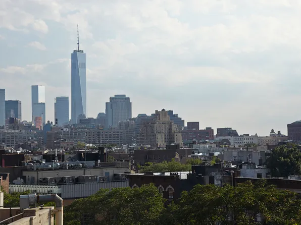 222 West 14th Street image 1 of 3