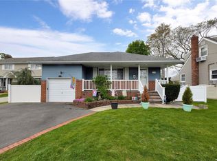 748 Oakfield Ave, Bellmore, NY 11710