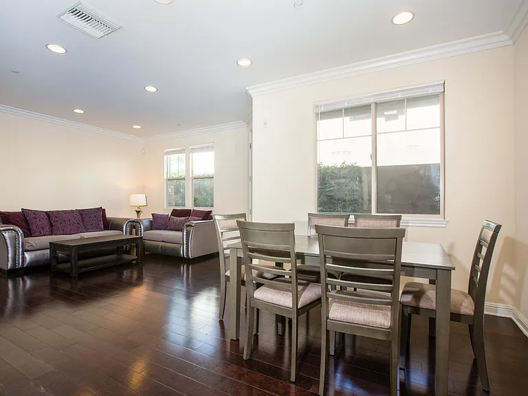 988 Arcadia Ave #D — Photo 11