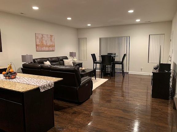 5th image of 2921 N Central Ave Unit 302