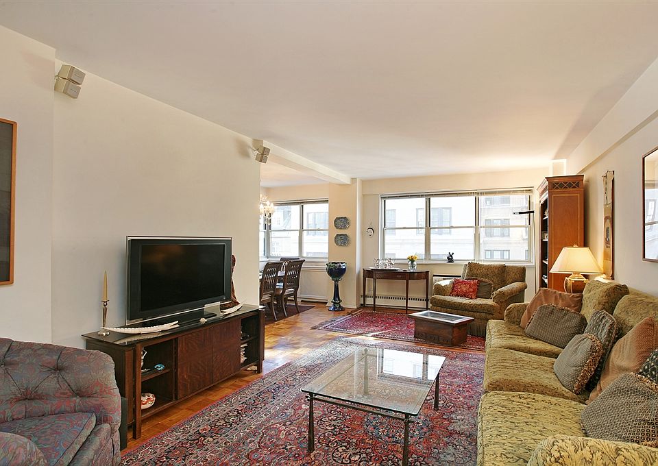 1st image of 20 E 68th St APT 8A