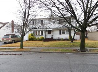 804 Forte Blvd, Franklin Square, NY 11010