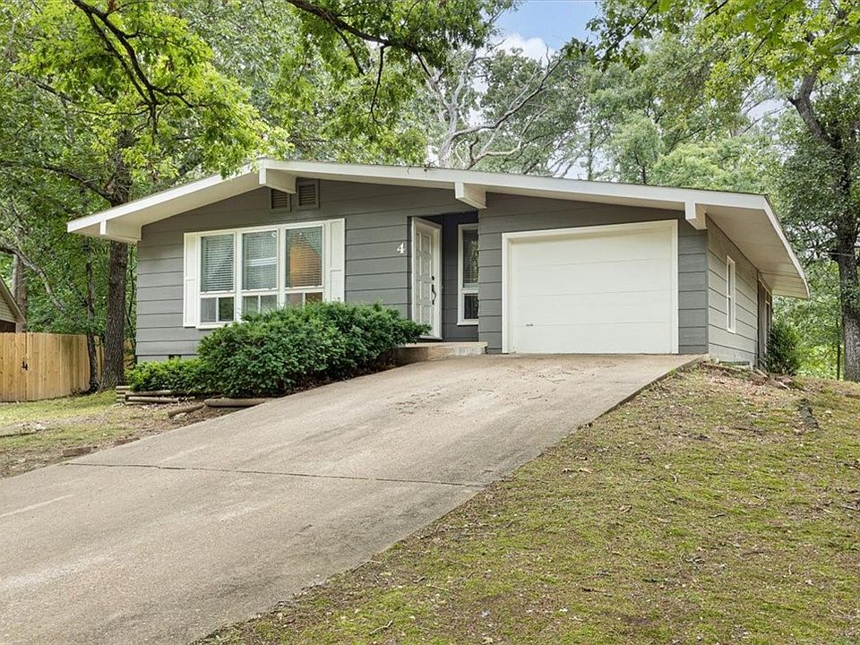 1st image of 4 Spalding Ln