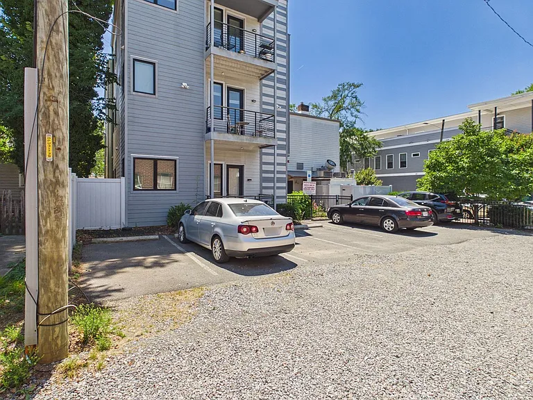 2028 W Cary St #4 — Photo 51