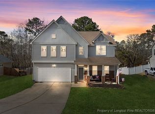 334 Heathrow Dr, Spring Lake, NC 28390