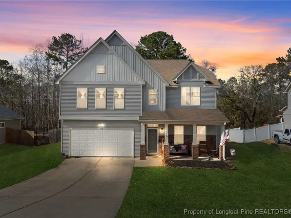 334 Heathrow Dr, Spring Lake, NC 28390