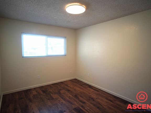 5th image of 1020 Valhalla Dr APT D