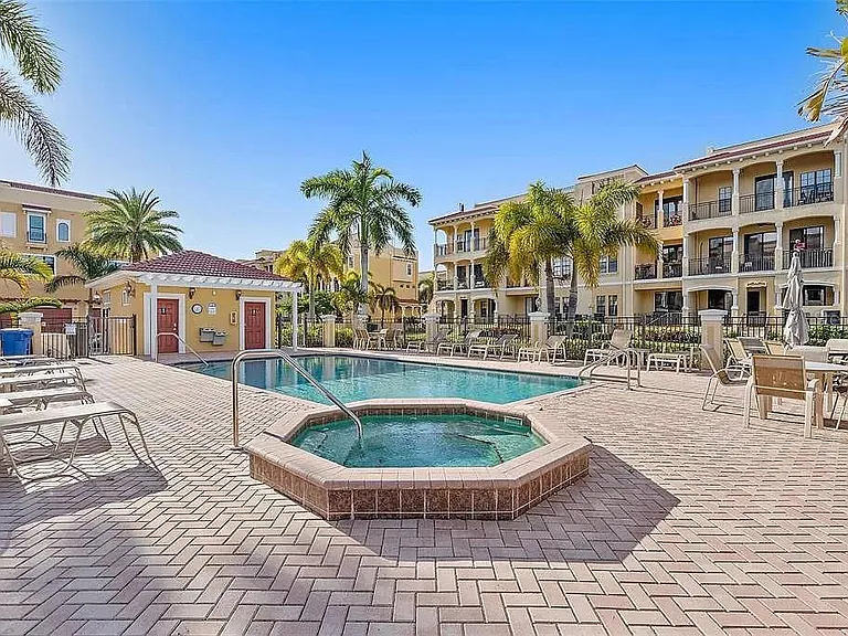 6418 Margarita Shores Ln — Photo 57
