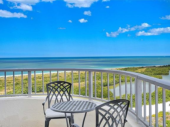 5th image of 320 Seaview CT #1803