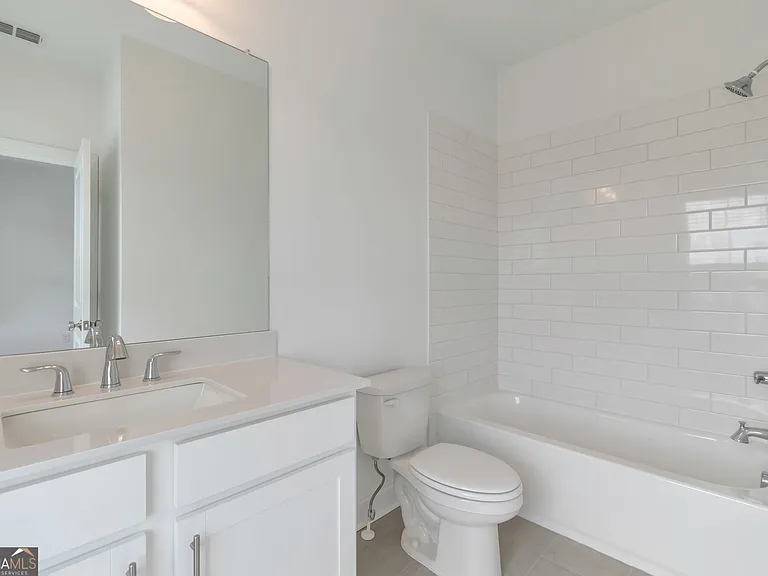 1140 Larkin Dr — Photo 12