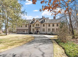 521 Barretts Mill Rd, Concord, MA 01742