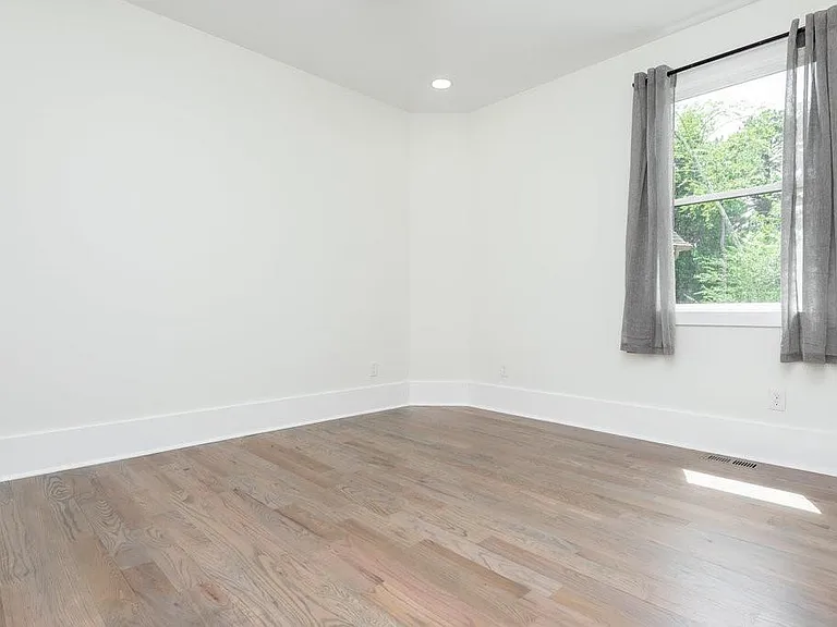 4056 Ashford Dunwoody Rd NE — Photo 46