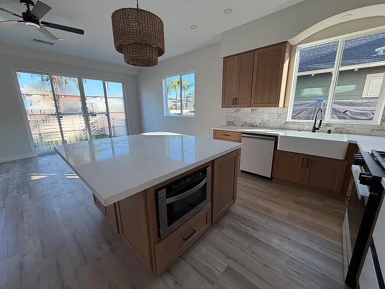 247 Elder Ave #1 — Photo 9