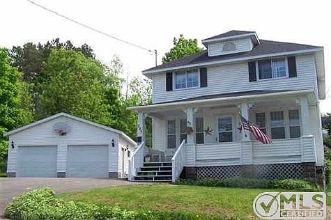 1st image of 205 E Oak St