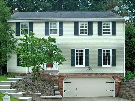 3rd image of 8988 Meadow Oaks Dr
