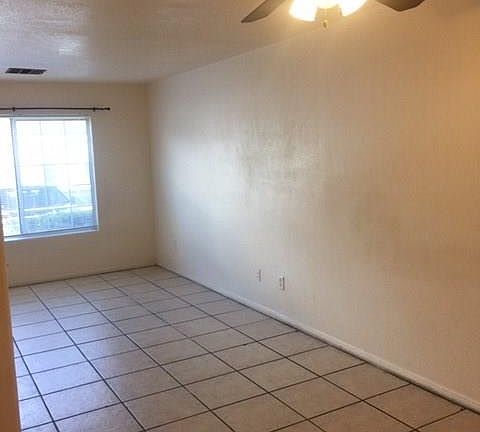 4th image of 2225 Sleepy Ct